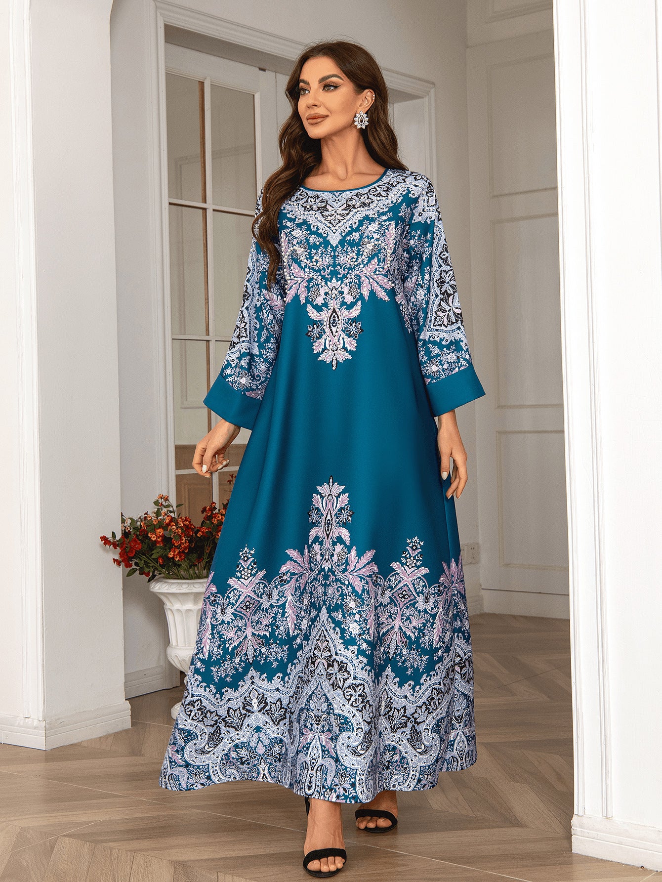 Abaya Unique Embroidered Elegant Dress