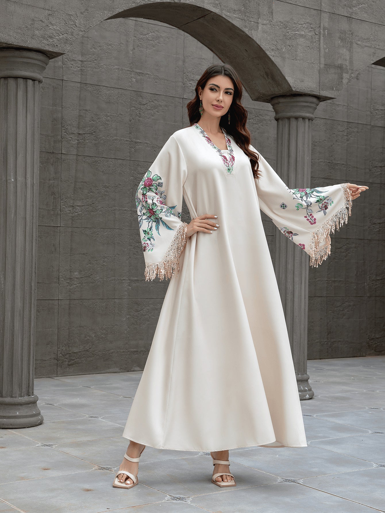 V-Neck Embroidered Tassel Arabic Abaya Dress