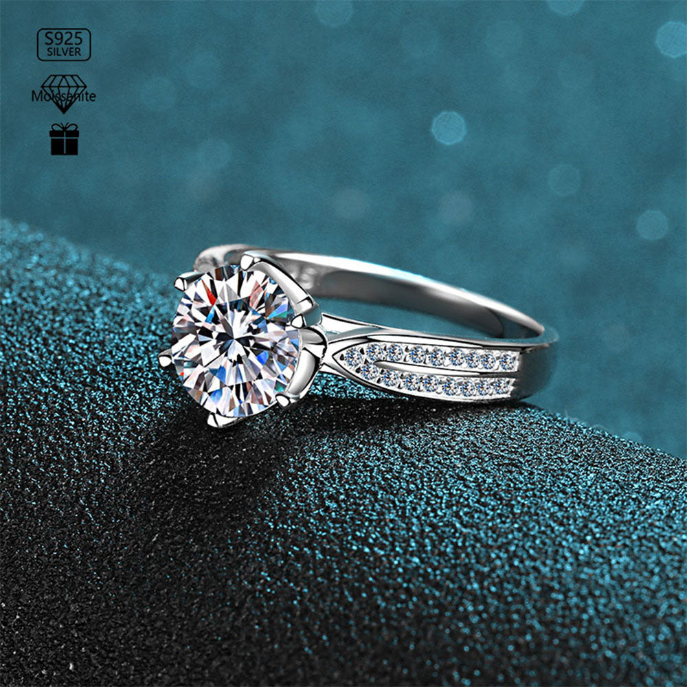 Stunna Lady Nova Moissanite Ring