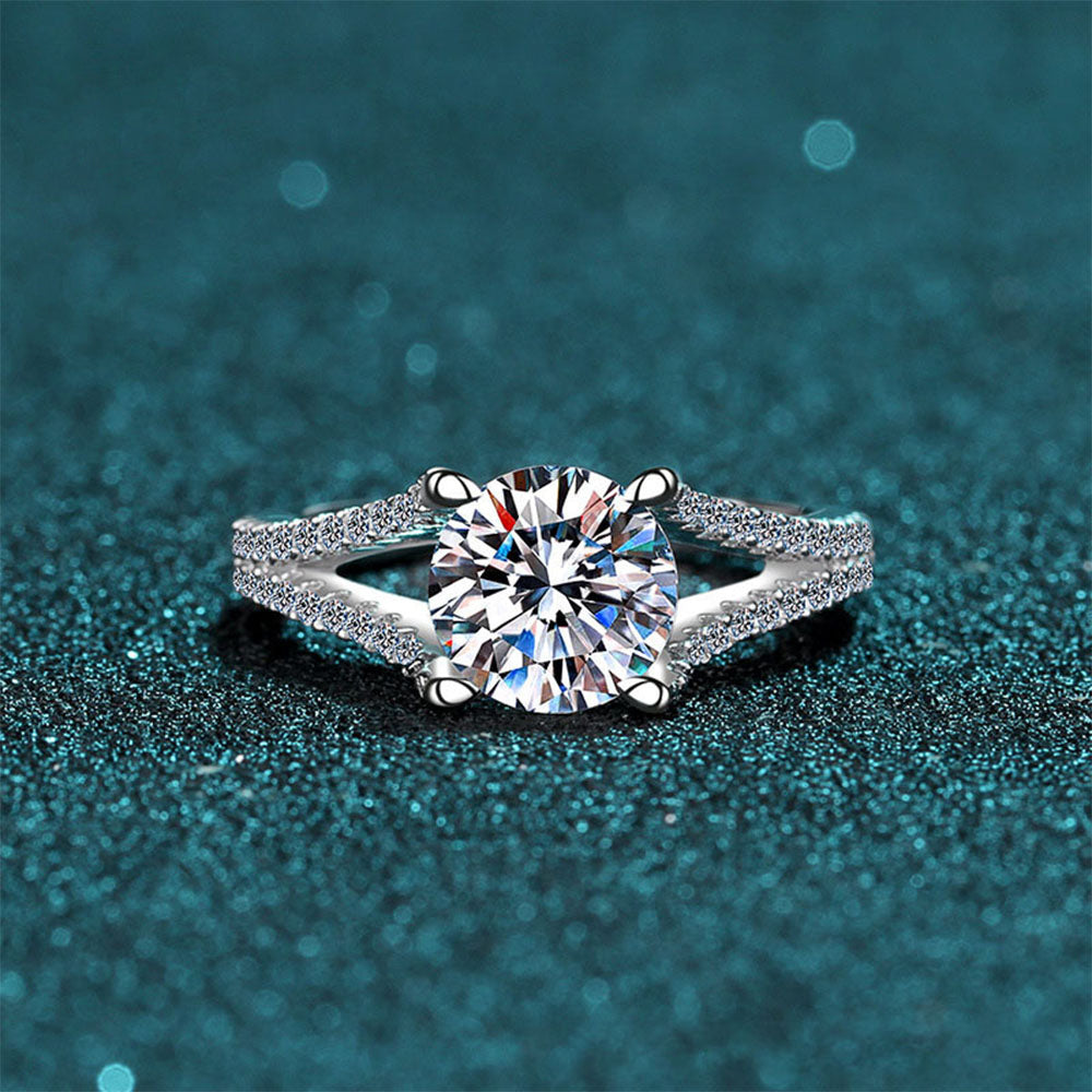 Stunna Lady 2CT Moonlight Halo Moissanite Ring