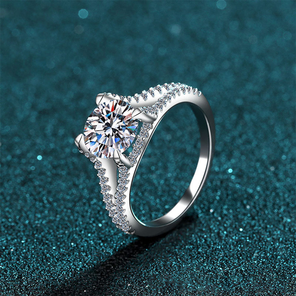 Stunna Lady 2CT Moonlight Halo Moissanite Ring