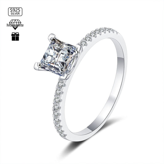 Stunna Lady Solitaire Moissanite Ring